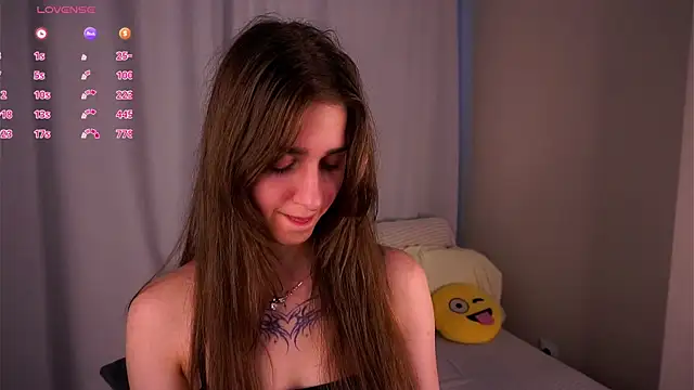 Chat XXX en directo de ClarineCasebolt