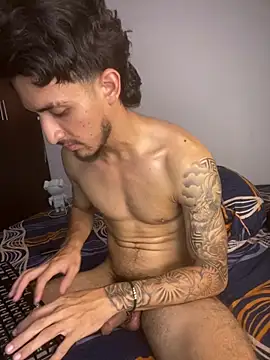 Chat +18 de Kriss_Edwards ao vivo