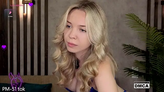 Holl1Would – Naživo XXX chat