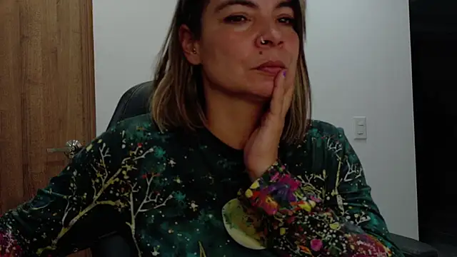 charlotedoll live XXX chat