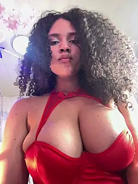 Lilithadams1 Adlı Modelin Canlı XXX Sohbeti