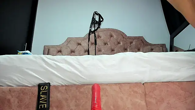 Miacarry's Live XXX Chat