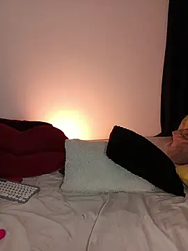 Piafisher_2's Live XXX Chat