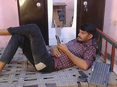 צ'אט XXX בשידור חי של HotXKrish