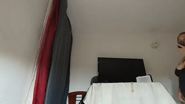 Chat XXX Live EmmyMessyX