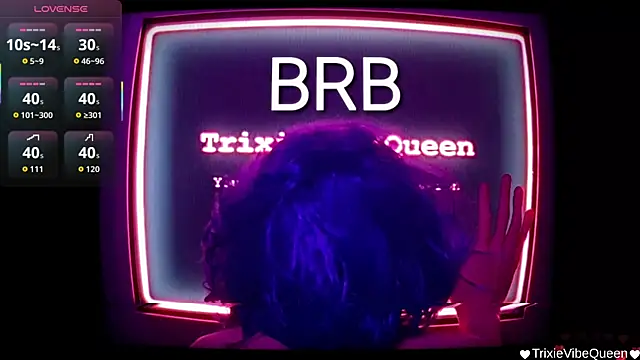 Živý XXX chat TrixieVibeQueen