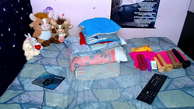 ShantalTsFox Adlı Modelin Canlı XXX Sohbeti