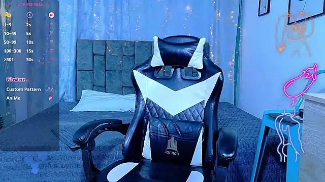 NicolasTorrez live XXX chat