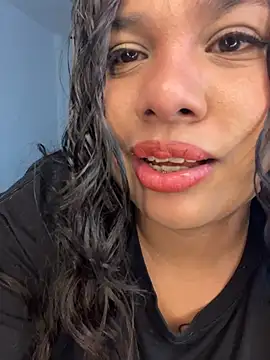 Chat +18 de Rashell1_Queen ao vivo