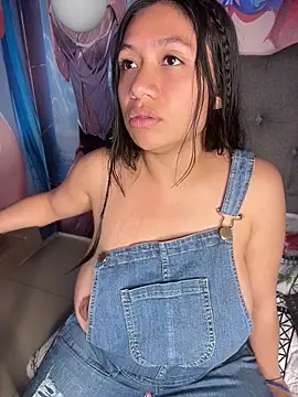 Im_Little Chat XXX live