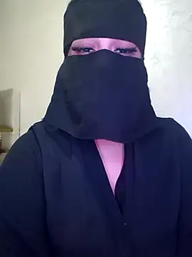 Queenhoiyam 现场XXX聊天