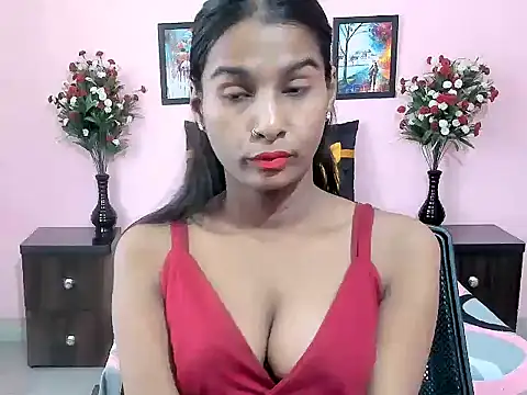 Melis_Sandra Adlı Modelin Canlı XXX Sohbeti