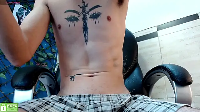 LucassSmith11 – Naživo XXX chat