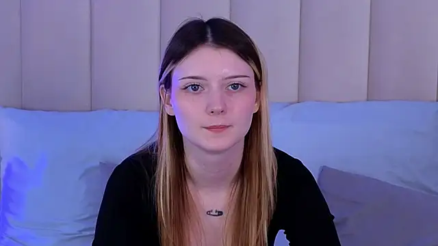 AlyssFrost's Live XXX Chat