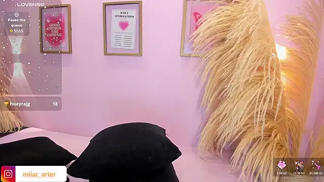 MiaaCarter_ Adlı Modelin Canlı XXX Sohbeti