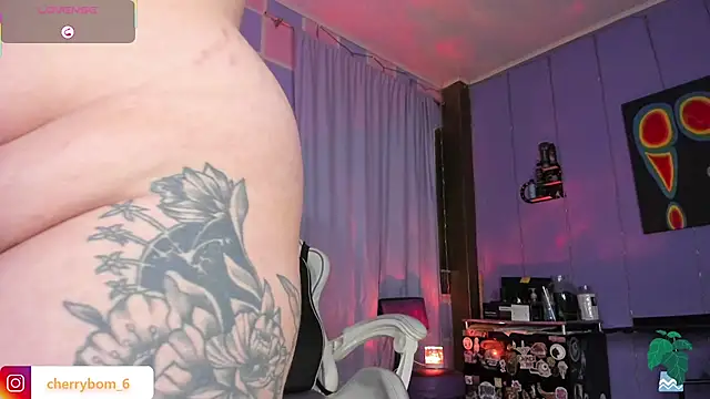 cherrybom_'s Live XXX Chat