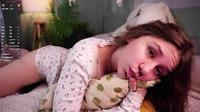 ShantellAngulo Live XXX-chat