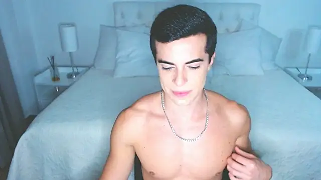 mr_hunterx Adlı Modelin Canlı XXX Sohbeti