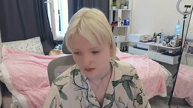 GlimmerGirl_'s Live XXX Chat