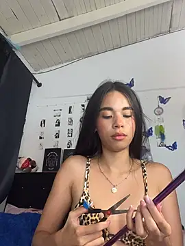 Milleradhara24's Live XXX Chat