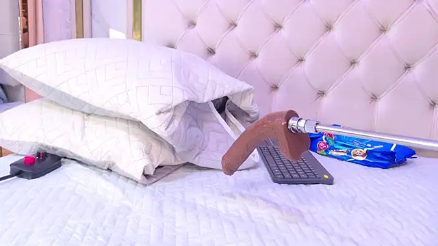 Emaa2_sm Chat XXX live