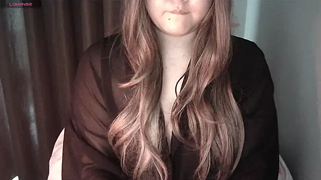Mireviass Adlı Modelin Canlı XXX Sohbeti