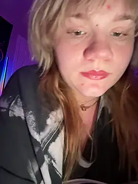 Cutiepiespanks' Live XXX Chat
