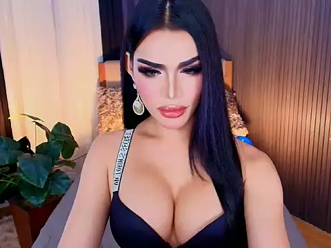 nikkieviolante Chat XXX live