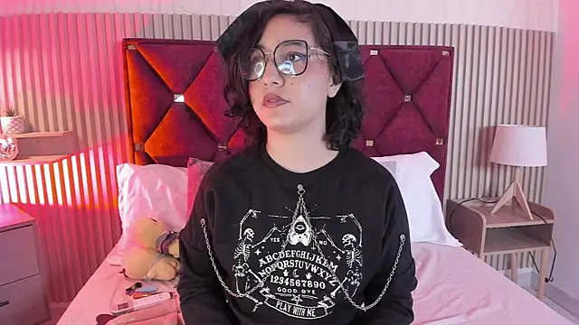 Kiri_Velvet Obrolan Langsung XXX