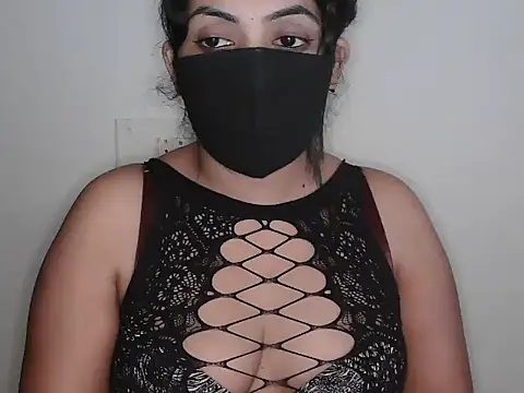 Reddy_Trisha élő XXX-chatje