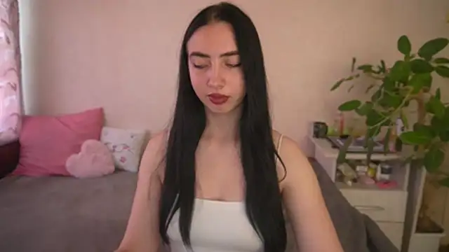 WildKittenX_ Chat XXX live