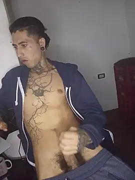 دردشة Tattoboy19cm الجنسية المباشرة