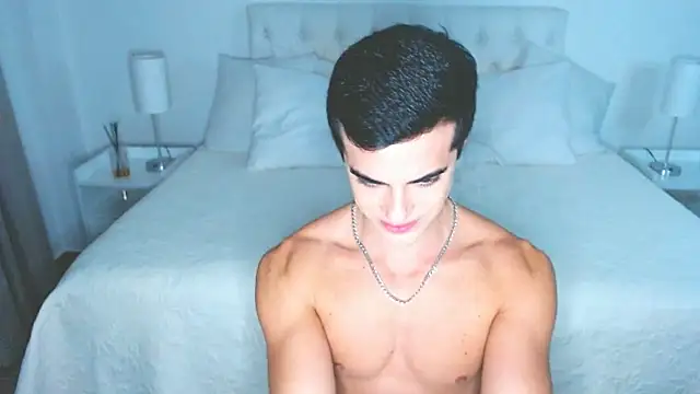צ'אט XXX בשידור חי של mr_hunterx