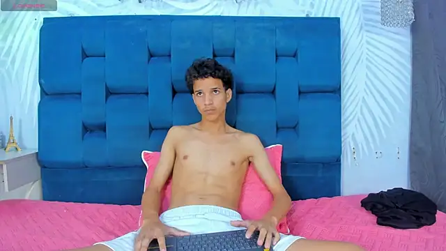Chat XXX en directo de MidnightKing_