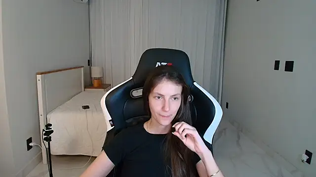 upssnowy's Live XXX Chat