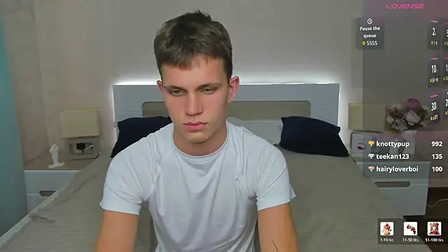 m0neyken – Naživo XXX chat