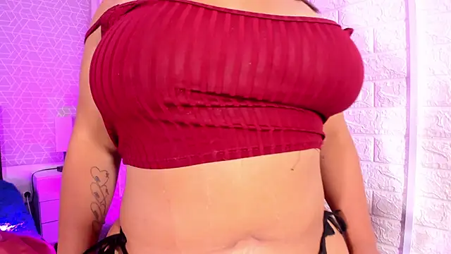 SofiiaCutee 现场XXX聊天