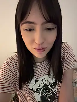 Hinata_3's Live XXX Chat