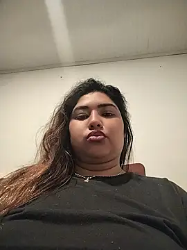 XamantaCurvy's Live XXX Chat