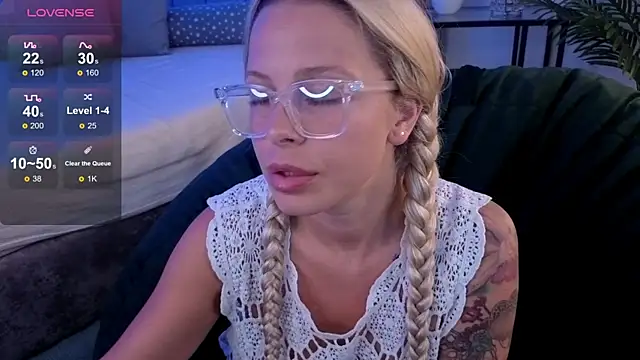 BluEyesKate Live XXX Chat