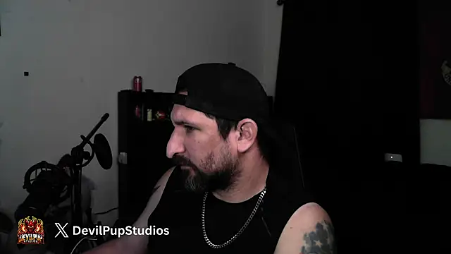 Chatroom XXX en direct de DevilPup75_