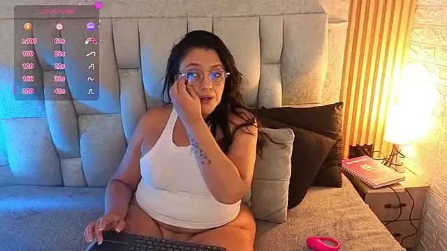 Chat +18 de AndreinaLopezz ao vivo