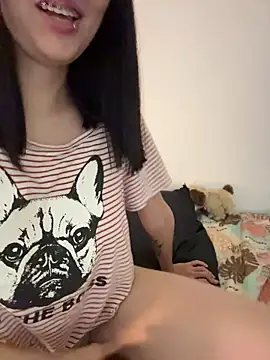 Hinata_3's Live XXX Chat