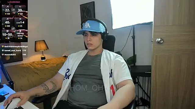 Chat +18 de Thom_Ohtani ao vivo