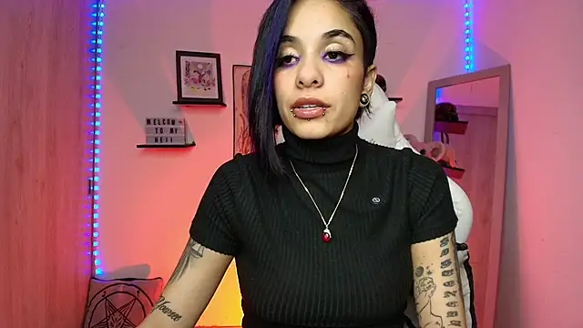 دردشة luci_fer_devil الجنسية المباشرة