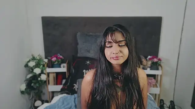 Delilah_Blazee live XXX chat