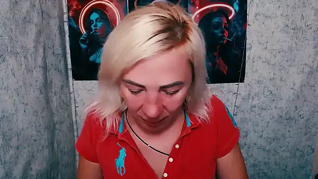 EmmaCat_'s Live XXX Chat