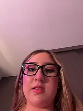 MoraInFire – Naživo XXX chat