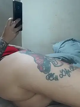 sexytattooed7's Live XXX Chat