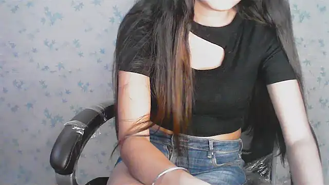 Chatroom XXX en direct de collage_hoty